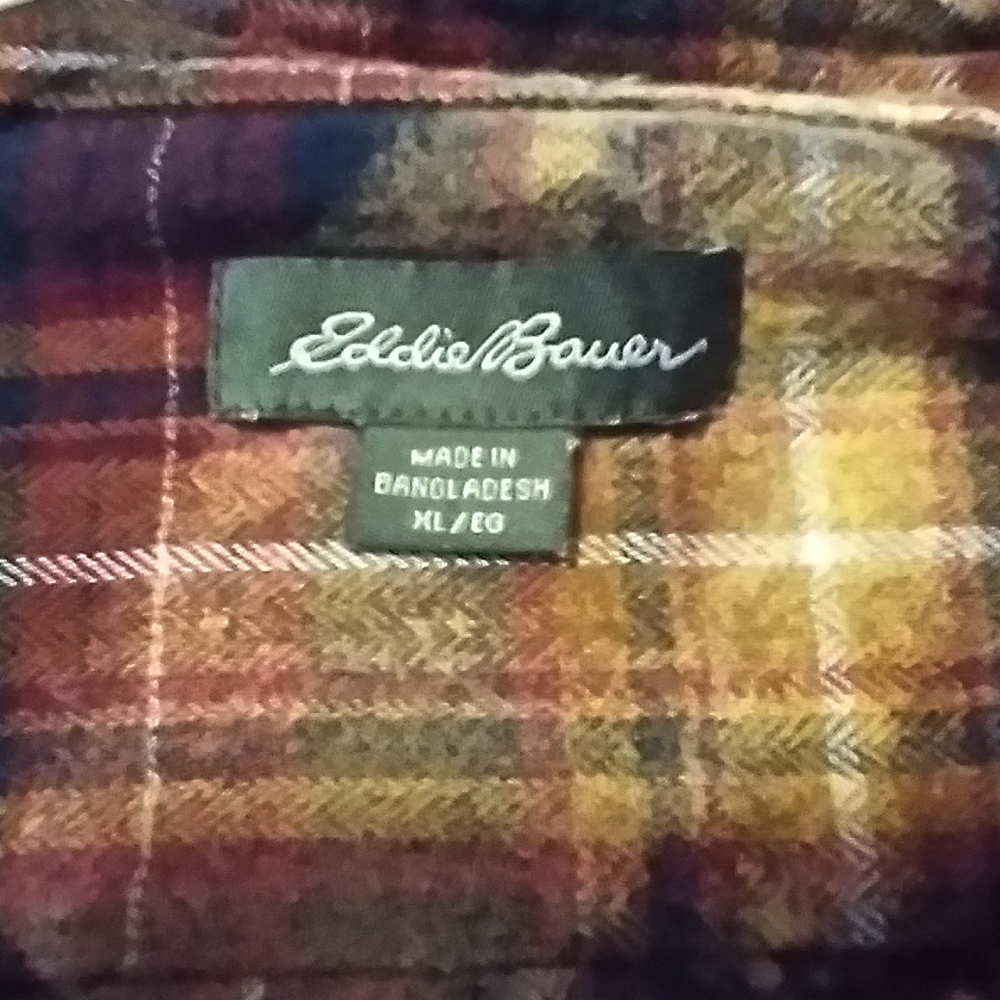 upcycled bleached flannel shirt w/ custom NIGHTMARE ON ELM STREET back patch - Picture 4 of 4